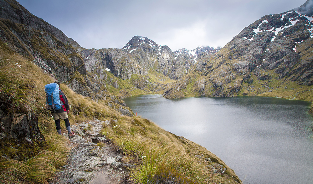 Chinh-phuc-Routeburn-Track-Con-duong-di-bo-kham-pha-dep-nhat-the-gioi-1.jpg