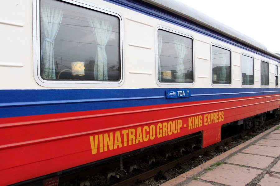 king-express-train-Carriages.jpg