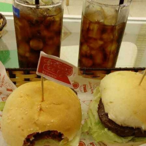 Big Burger - Trần Hưng Đạo3.jpg