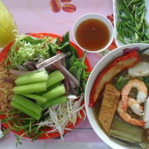 Bún Mắm Cô Ba - Phạm Hùng2.jpg