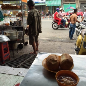 Banh mi xiu mai7.jpg