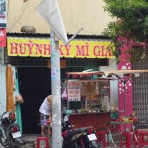 Huỳnh Ký Mì Gia.jpg