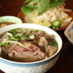 pho 83 02.jpg