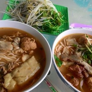 Bún Bò Sông Hương 3.jpg