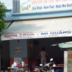 Cơm Trưa, Mì Quảng.jpg