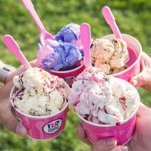 Kem Baskin Robbins - Lũy Bán Bích 5.jpg