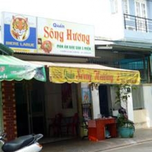 Sông Hương - Lê Lâm.jpg