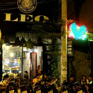 Leo Coffee House - Vườn Lài 4.jpg