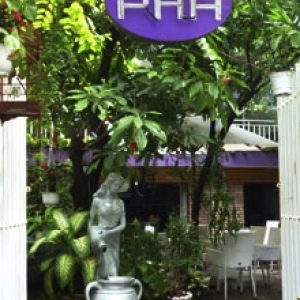 Pha Cafe.jpg