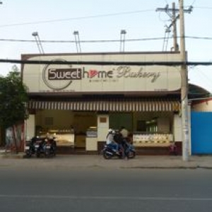 Sweet Home Bakery - Hòa Bình.jpg