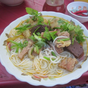 bun bo chua cau2.jpg