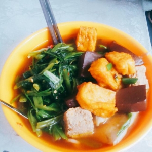 canh bun 03.jpg