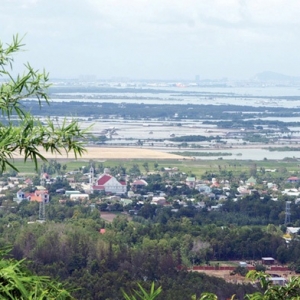 nui dinh3.jpg