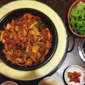 Yoogane Chicken Galbi - AEON Mall Bình Tân.jpg