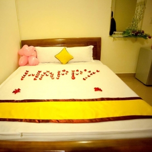 happy_hotel55f6e15dc3f15.jpg