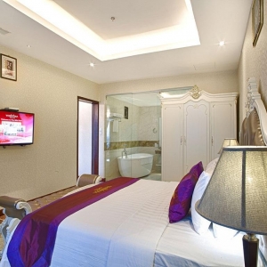 the_mira_hotel55f6facf5549e.jpg