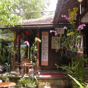 chuahuyenkhongsonthuong2.jpg