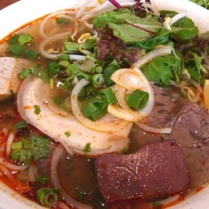 bun bo hue 02.jpg