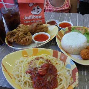 Jollibee Tan an 5.jpg