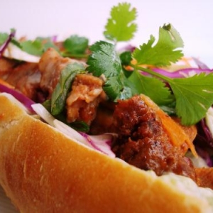 banh mi thit nuong 02.jpg