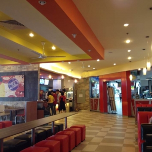 Lotteria nam dinh8.JPG