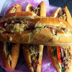 Banh mi phuong9.JPG