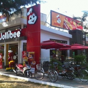 jollibee 04.jpg