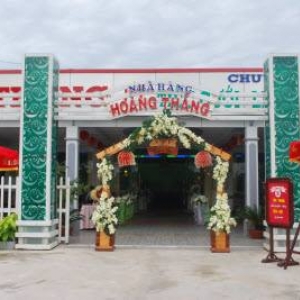 hoang thang 02.jpg