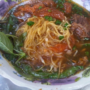 Hu tiu bo kho2.jpg