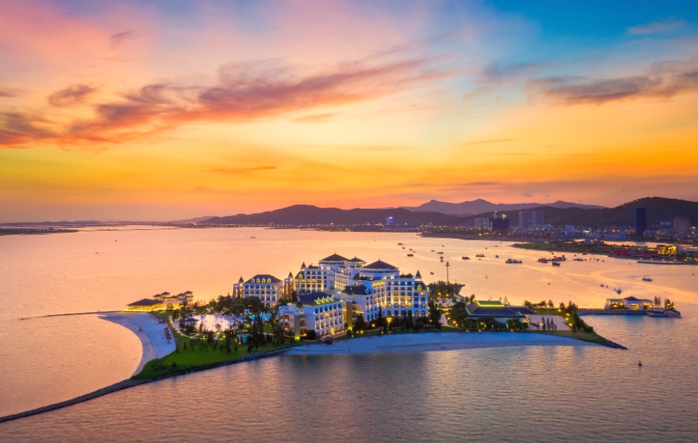 Vinpearl Ha Long