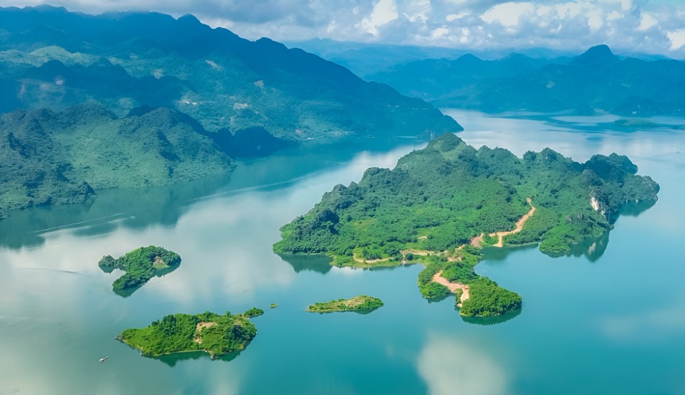 Du lịch lòng hồ thuỷ điện Hoà Bình