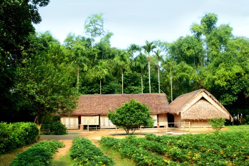 Làng Sen quê Bác