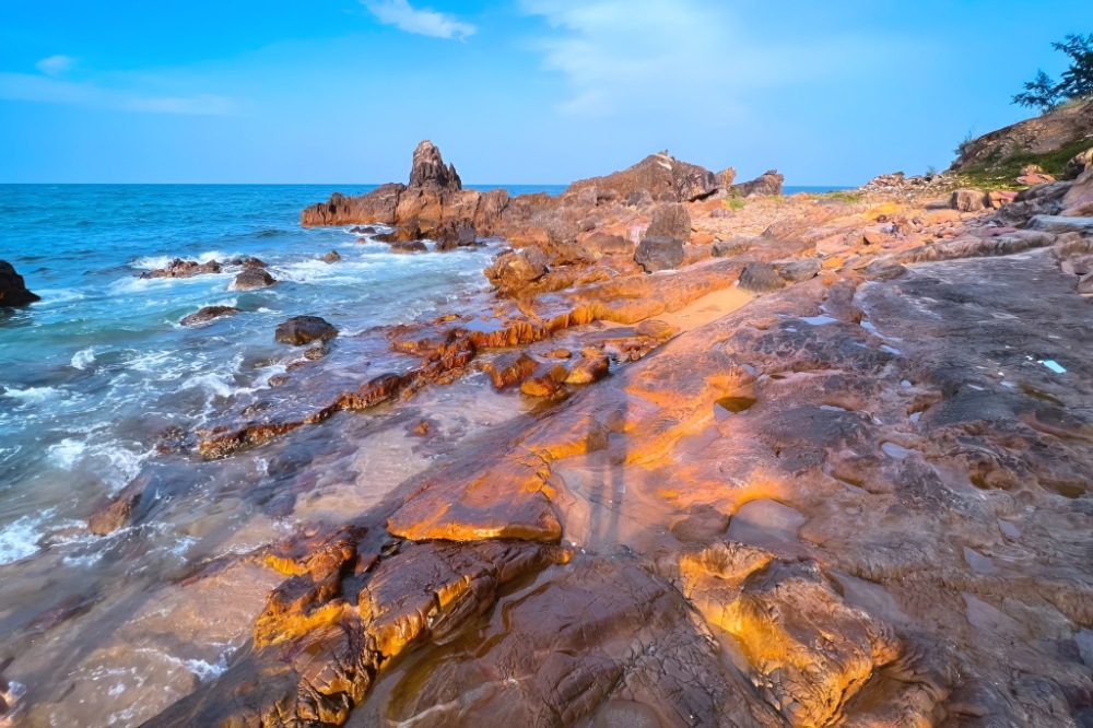 Bãi Biển Đá Nhảy