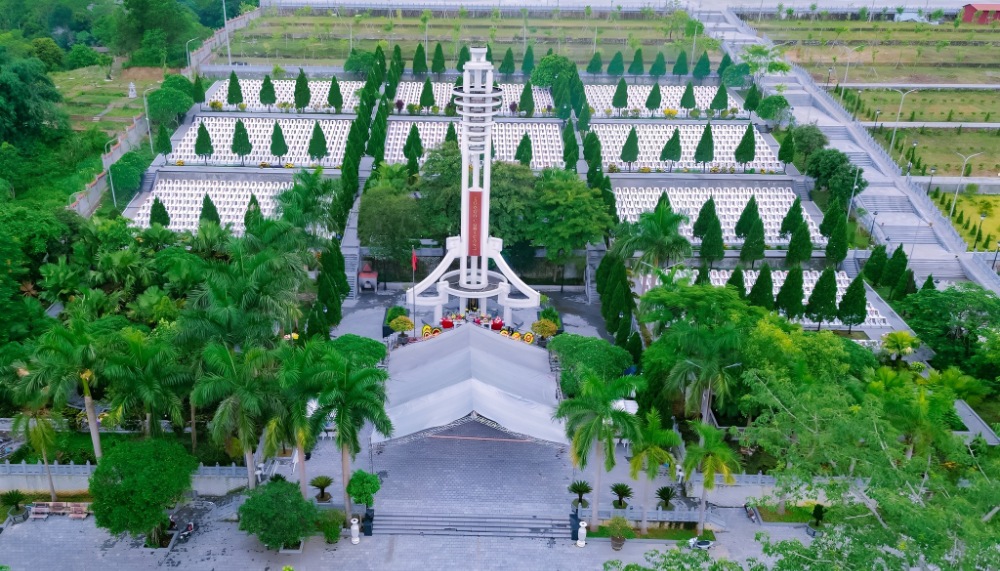 Nghĩa Trang Liệt Sĩ Quốc Gia Vị Xuyên
