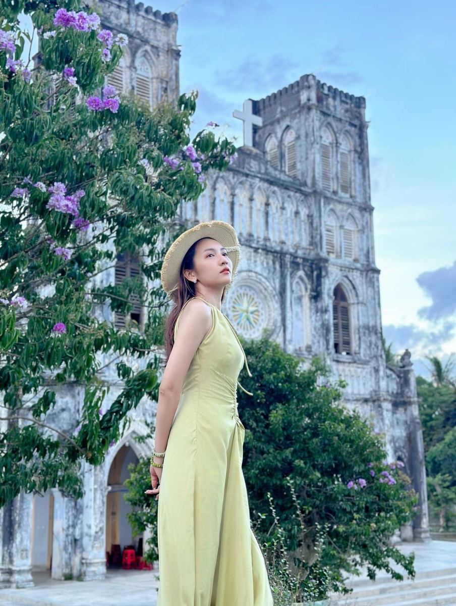 Phan Hương - Kỷ niệm 5.2024 — ảnh 2
