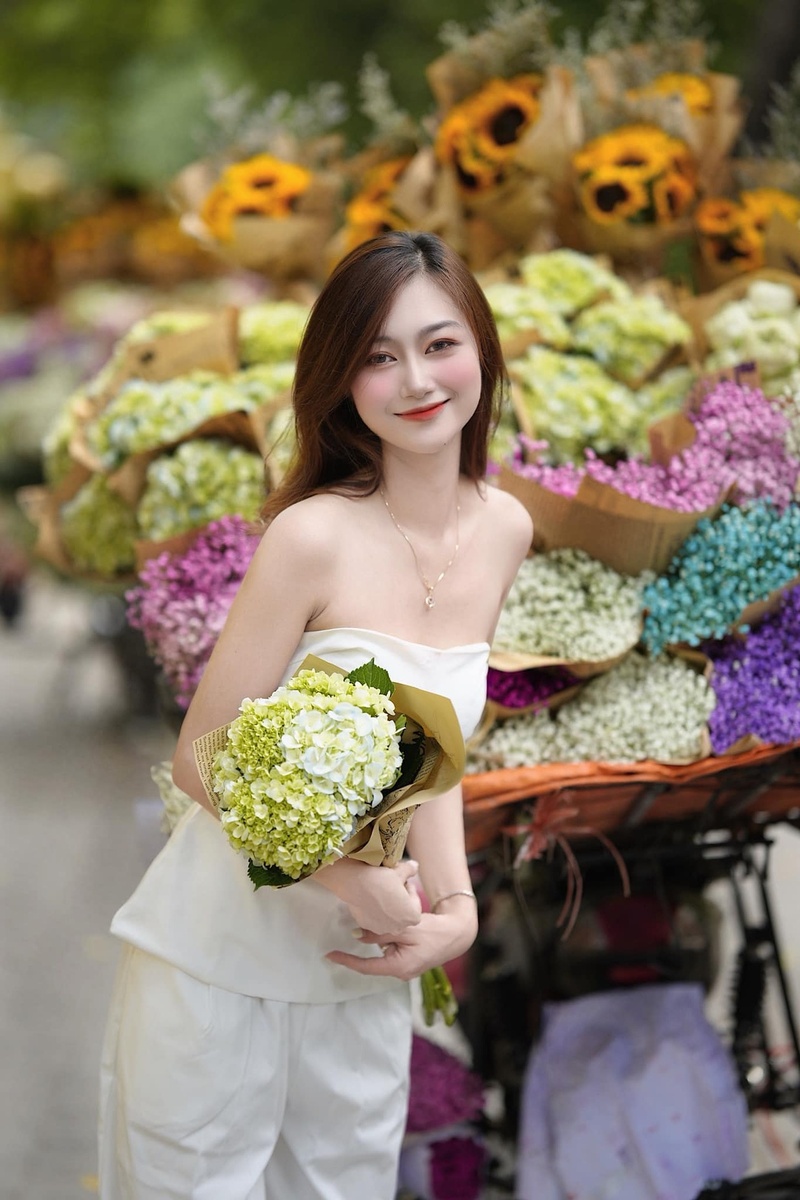 Phương Linh - Kỷ niệm 9.2023 — ảnh 3