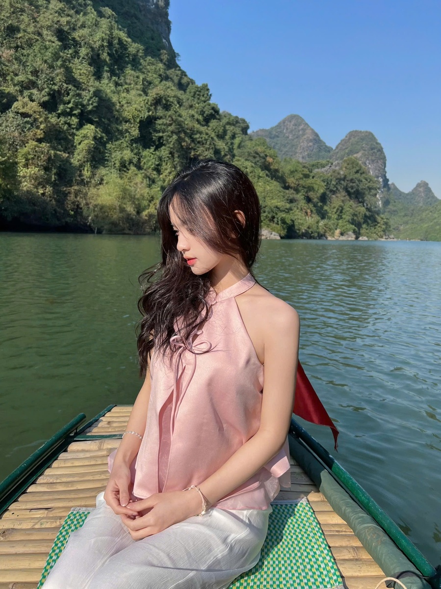 Linh Chi - Kỷ niệm 1.2025 — ảnh 4