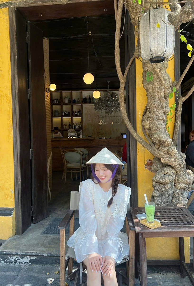 Linh Chi - Kỷ niệm 8.2024 — ảnh 3
