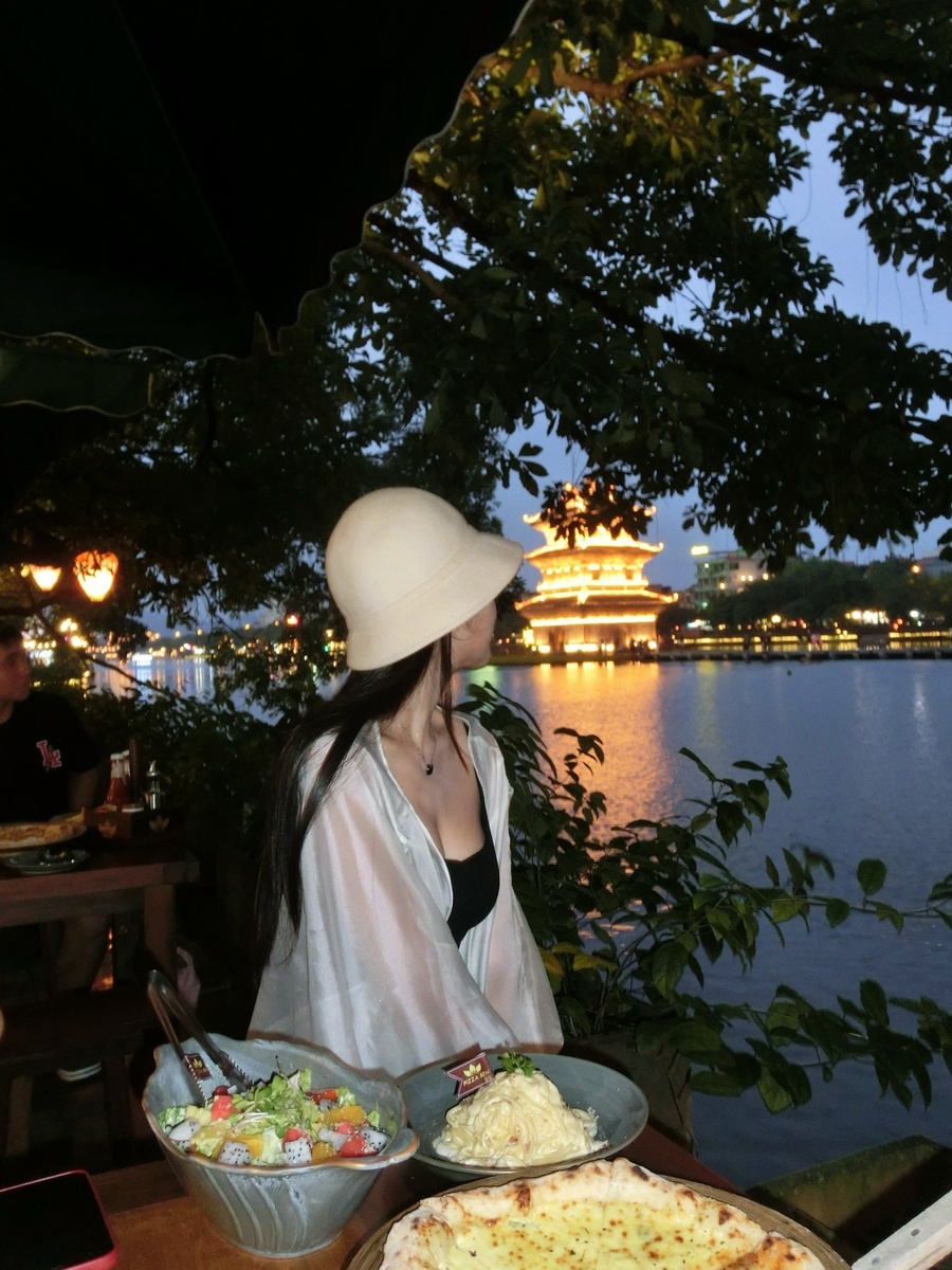Vũ Thùy Dương - Kỷ niệm 11.2025 — ảnh 3