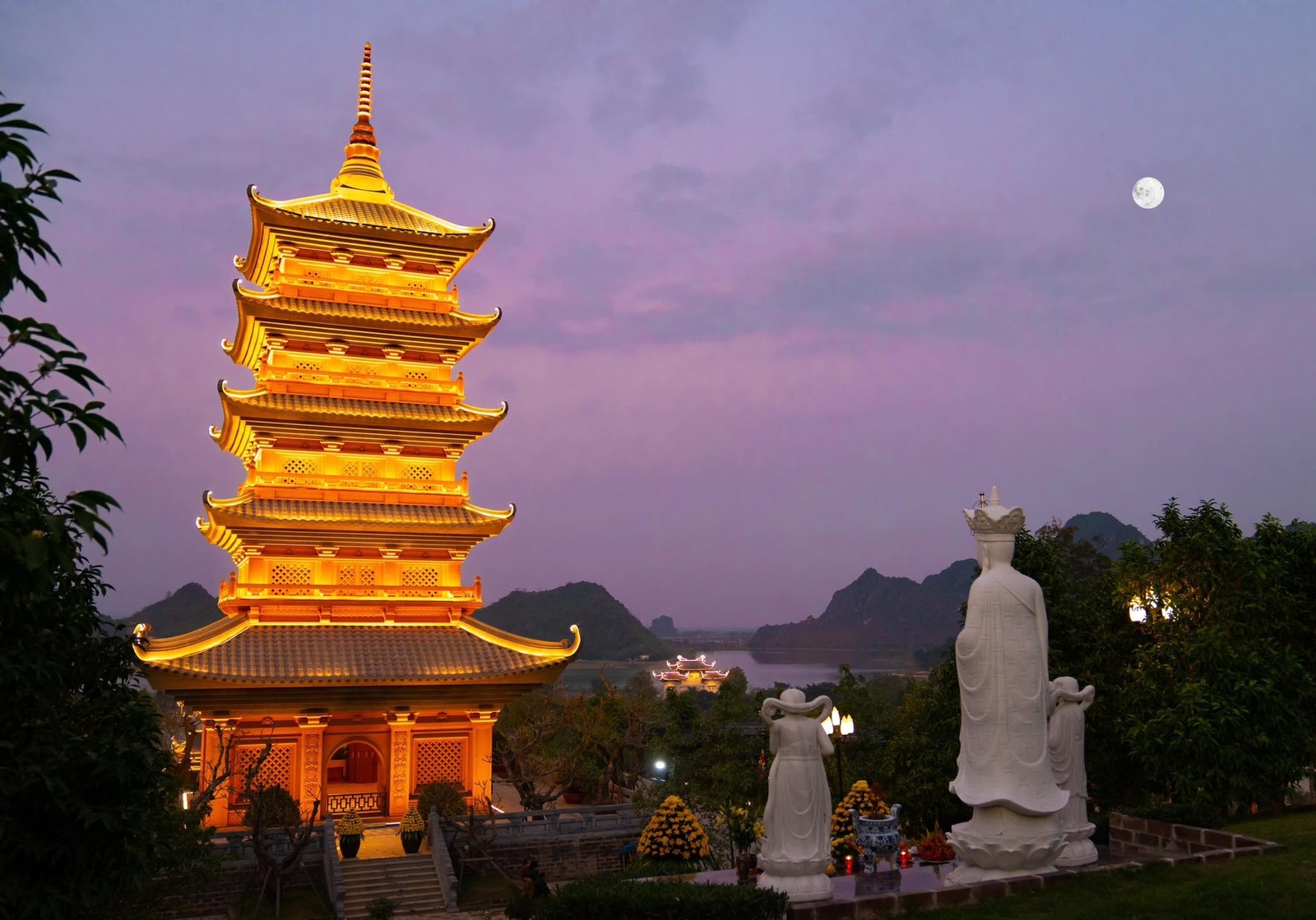 Bái Đính về đêm — ảnh 4