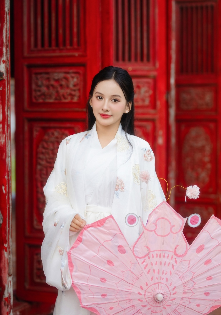 Phan Nhật Minh Thư - Kỷ niệm 8.2025 — ảnh 8