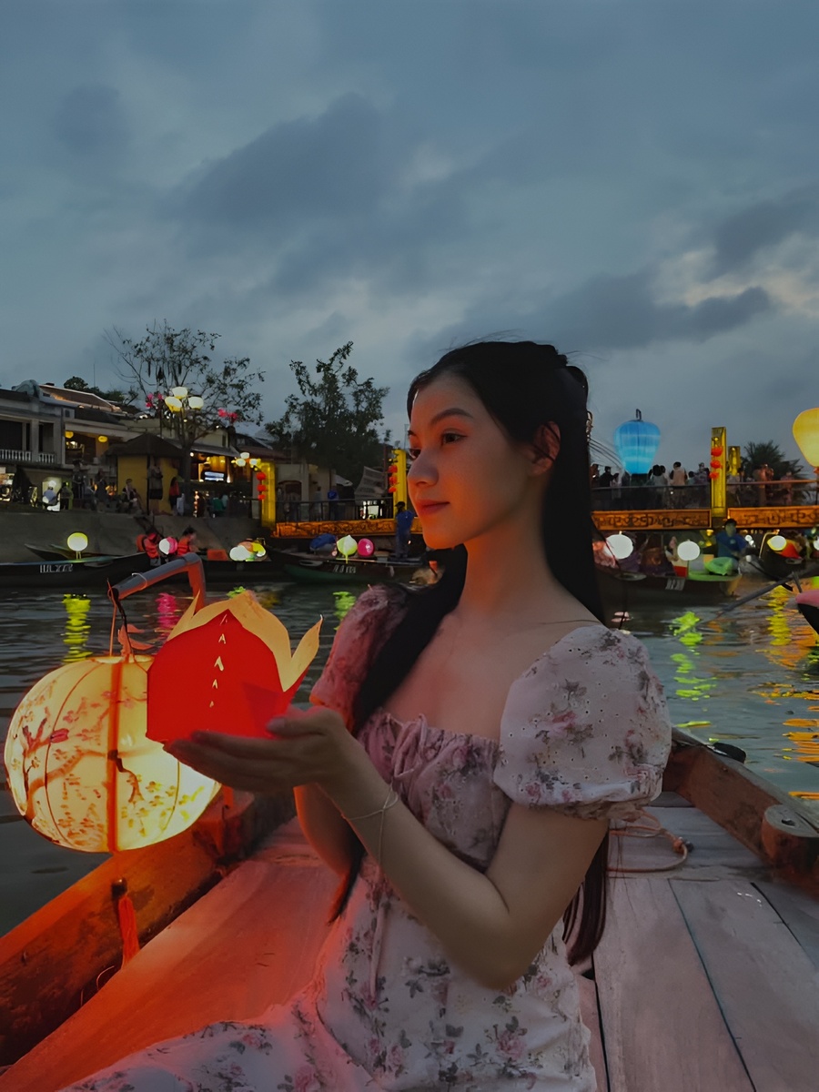 Phạm Khánh Linh - Kỷ niệm 05.2022 — ảnh 7