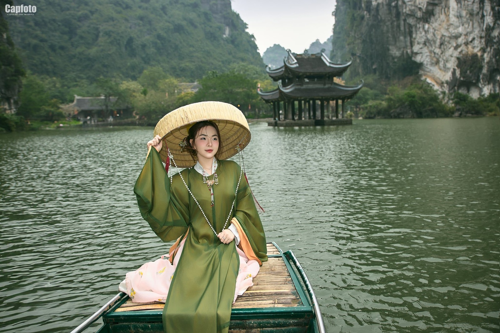 Cửa hàng thuê trang phục gần Tràng An