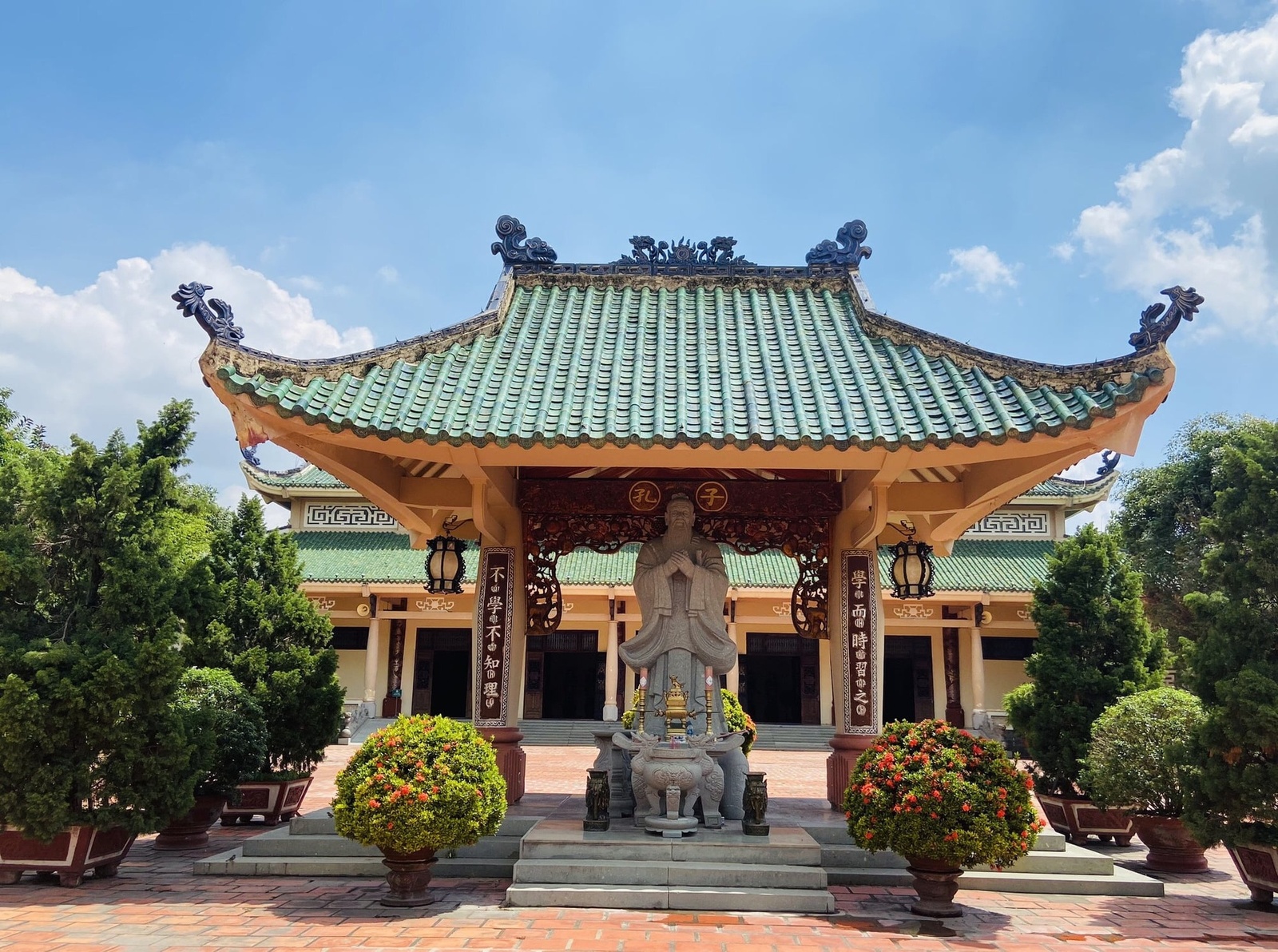 Giới thiệu