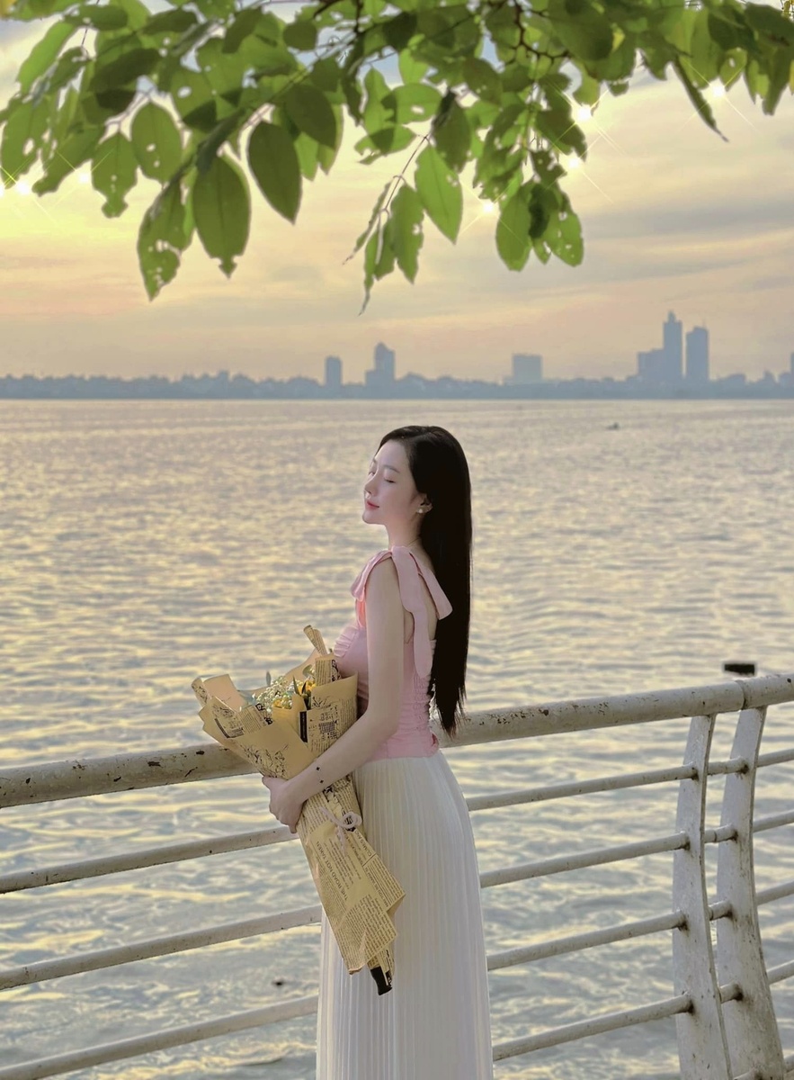 Bích Phương - Kỷ niệm 6.2024