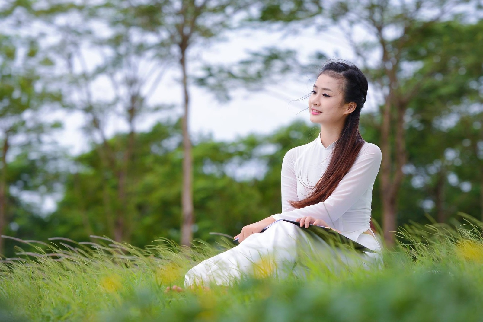 Nguyễn Huyền Ngọc - Áo dài 4.2017
