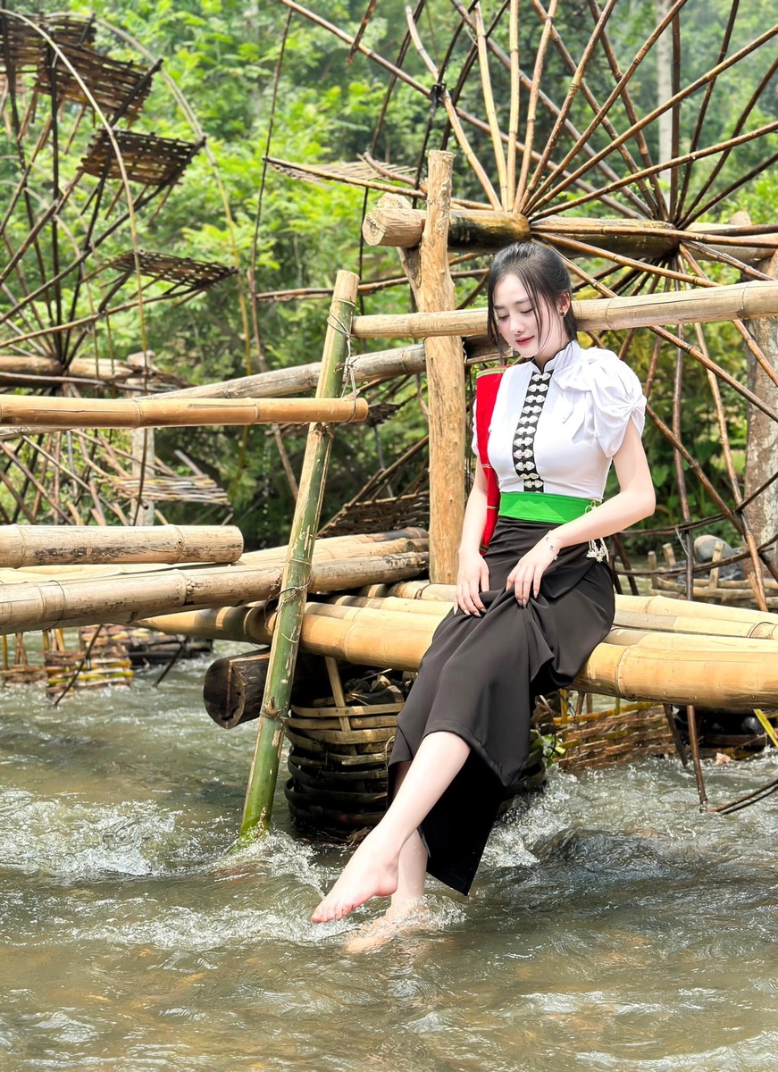 Bích Phương - Kỷ niệm 5.2024