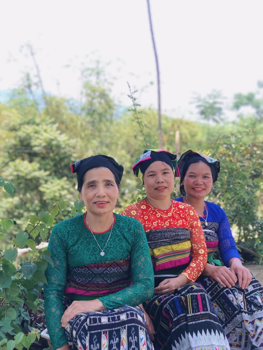 Sắc phục người Mẹ Thái - Kỷ niệm 5.2022