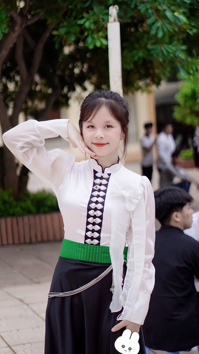 Hoàng Hồng Nhung - kỷ niệm 6.2024