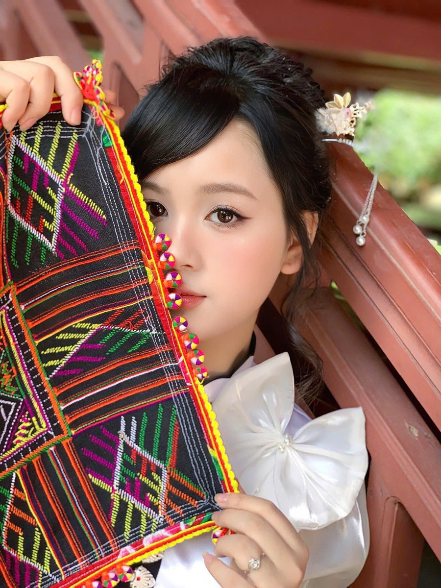 Bích Hiền - kỷ niệm 7.2024